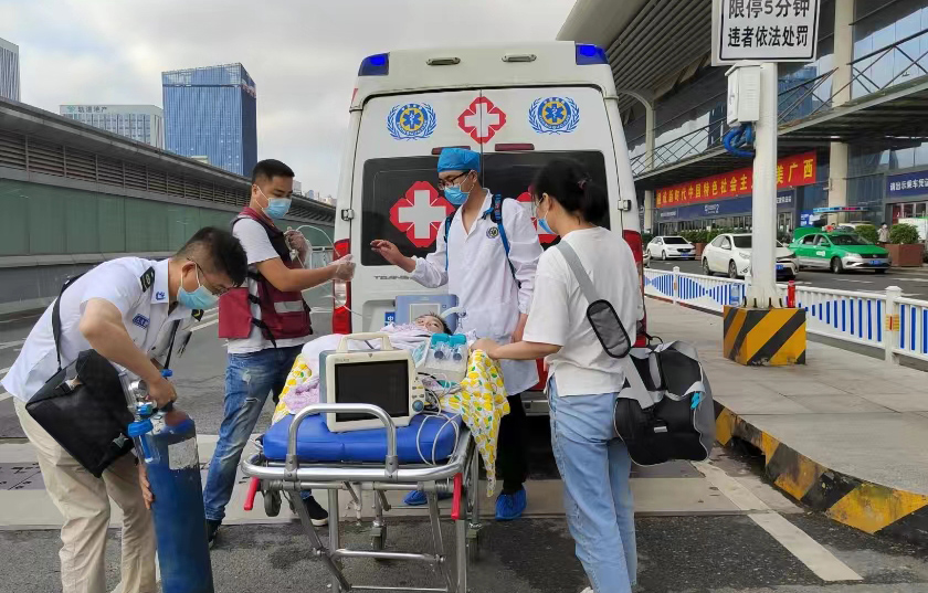 邹平市救护车出租公司